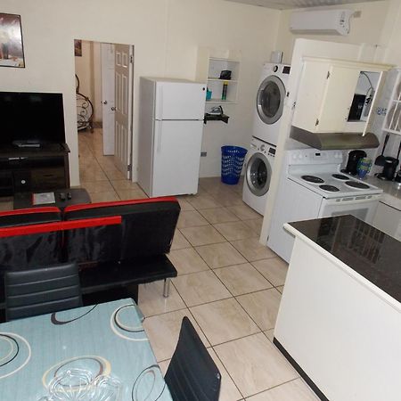 Stewart Apt- Trincity, Airport, Washer, Dryer, Office, Cable , Wifi Exterior foto